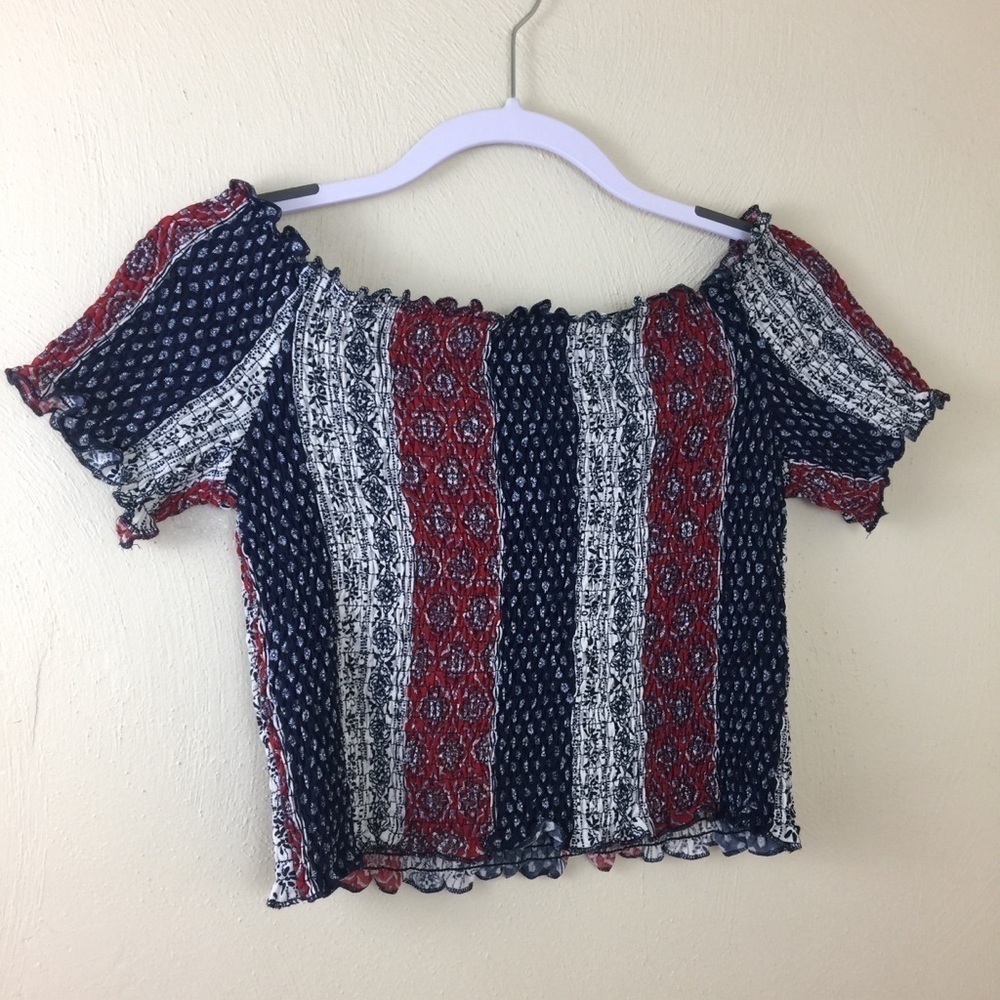 . Daily Special Top. Multi colors. Sz. L.